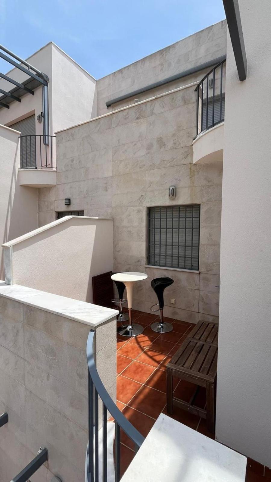Appartement A 30 Metro De La Playa Con Piscina Y Garaje En La Carihuela *