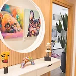 Apartamento A 30 Metro De La Playa Con Piscina Y Garaje En La Carihuela