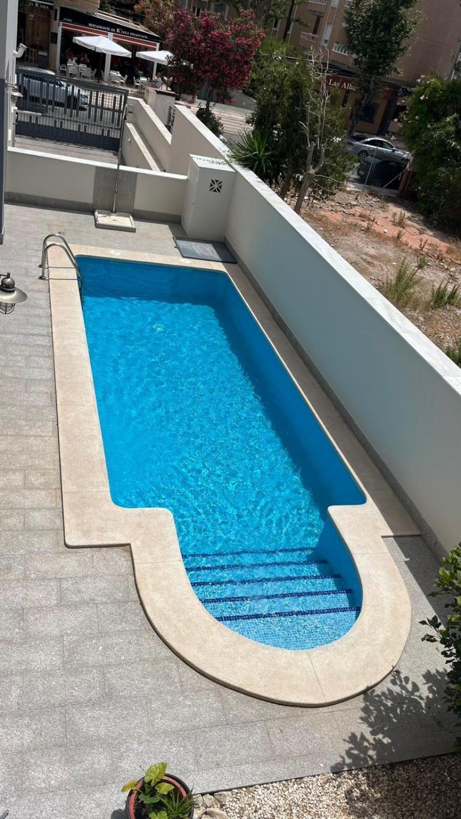 Lejlighed A 30 Metro De La Playa Con Piscina Y Garaje En La Carihuela *