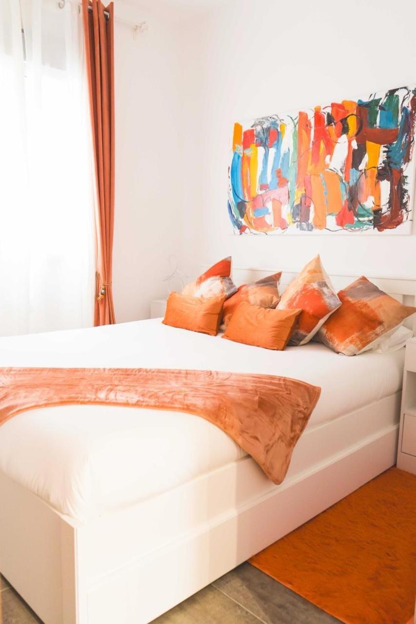 A 30 Metro De La Playa Con Piscina Y Garaje En La Carihuela Lejlighed Torremolinos